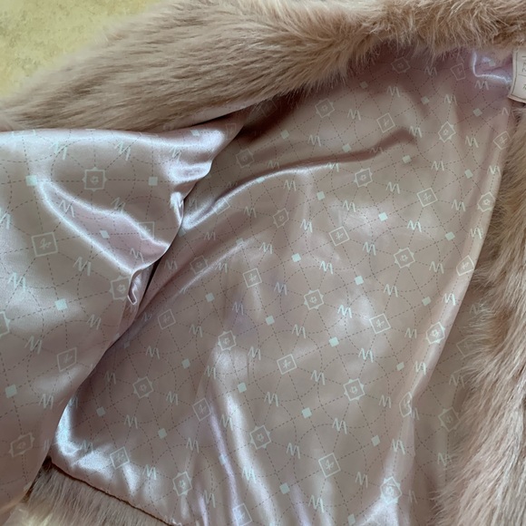 Faux fur coat Nikki Minaj H&M collection - Picture 3 of 4